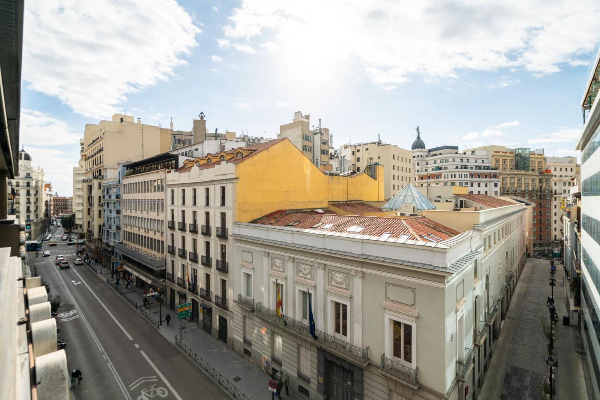 Dobo Madrid Sb20 Exterior foto