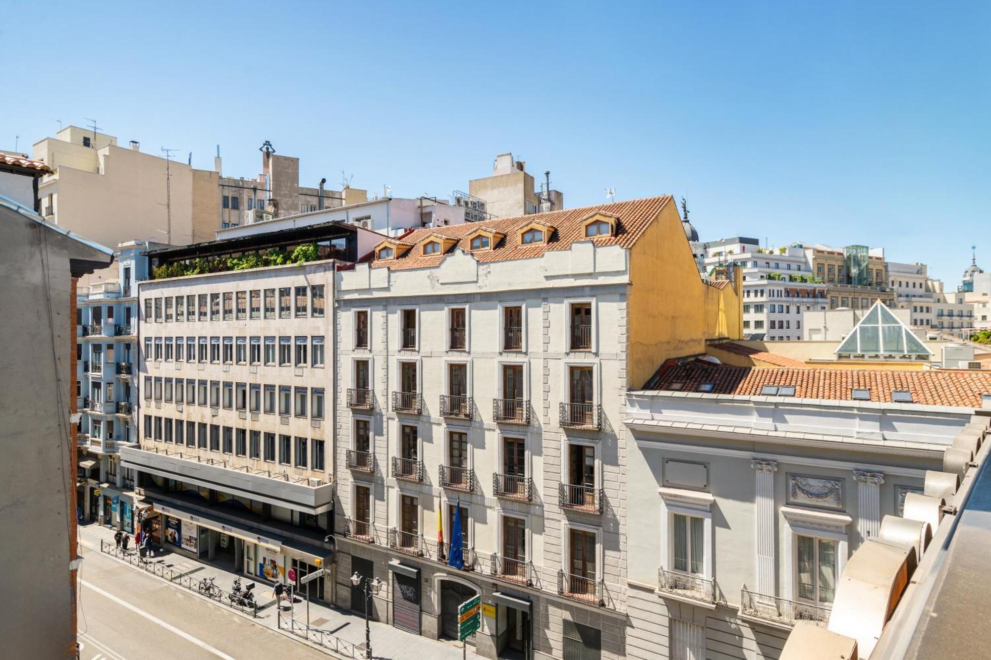 Dobo Madrid Sb20 Exterior foto
